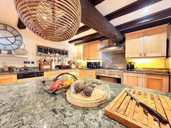 Image No.25-5 Bed House for sale