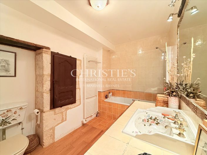 Image No.29-5 Bed House for sale