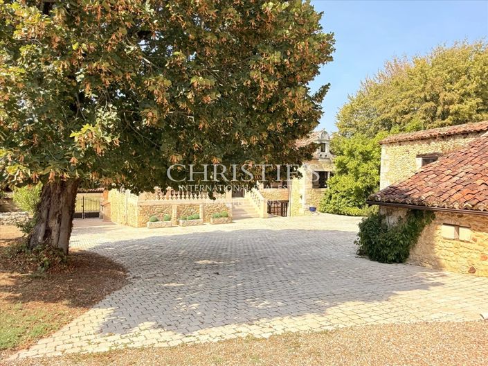 Image No.4-5 Bed House for sale
