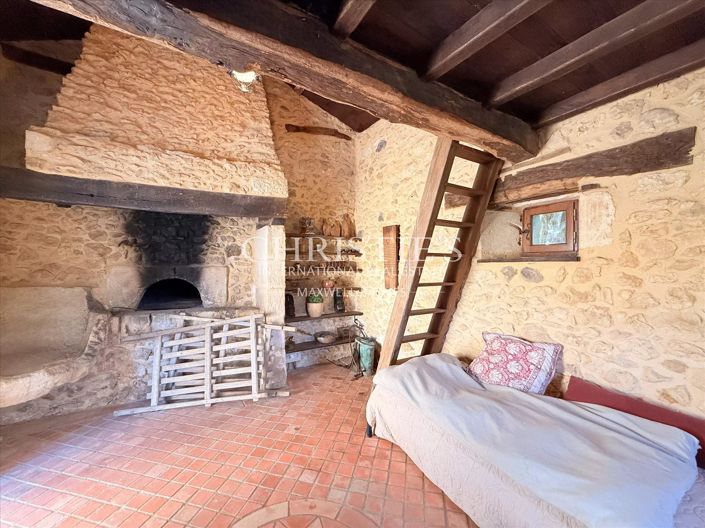 Image No.50-5 Bed House for sale