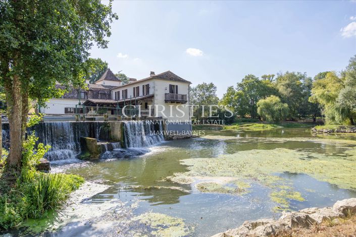 Image No.14-7 Bed House for sale