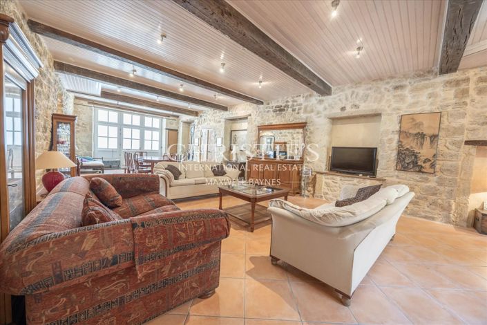 Image No.3-5 Bed House for sale