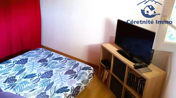 Image No.10-1 Bed House for sale