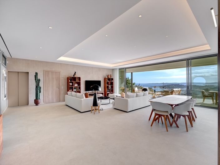 Image No.4-5 Bed House for sale