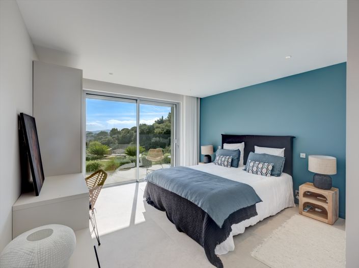 Image No.9-5 Bed House for sale