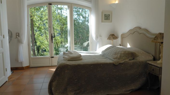 Image No.18-4 Bed Property for sale