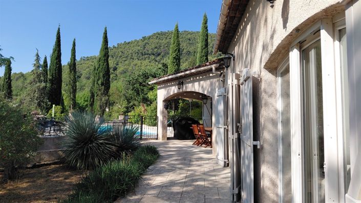 Image No.40-4 Bed Property for sale