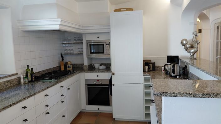 Image No.8-4 Bed Property for sale