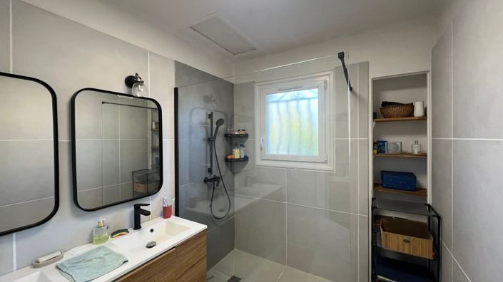Image No.6-3 Bed House for sale