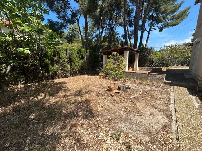 Image No.3-4 Bed House for sale