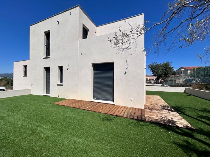Image No.4-3 Bed House for sale