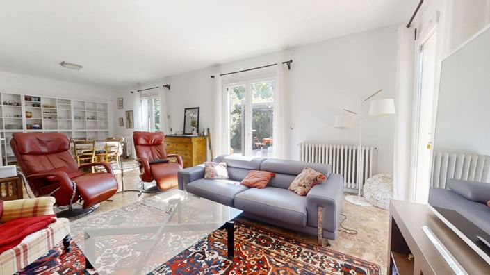 Image No.9-4 Bed House for sale
