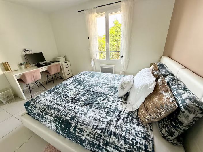 Image No.14-3 Bed House for sale