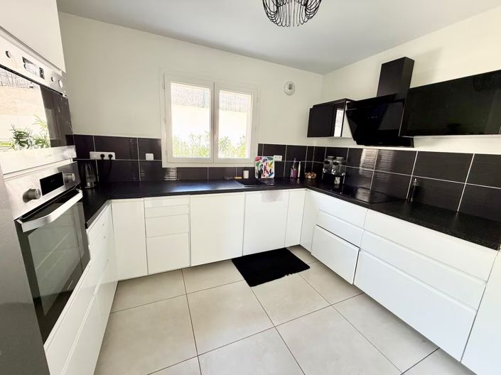 Image No.4-3 Bed House for sale