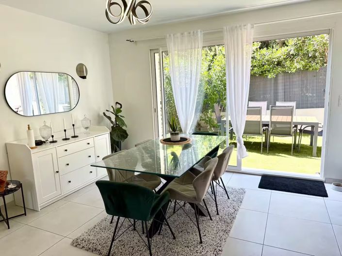 Image No.9-3 Bed House for sale
