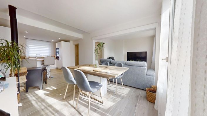 Image No.7-2 Bed House for sale