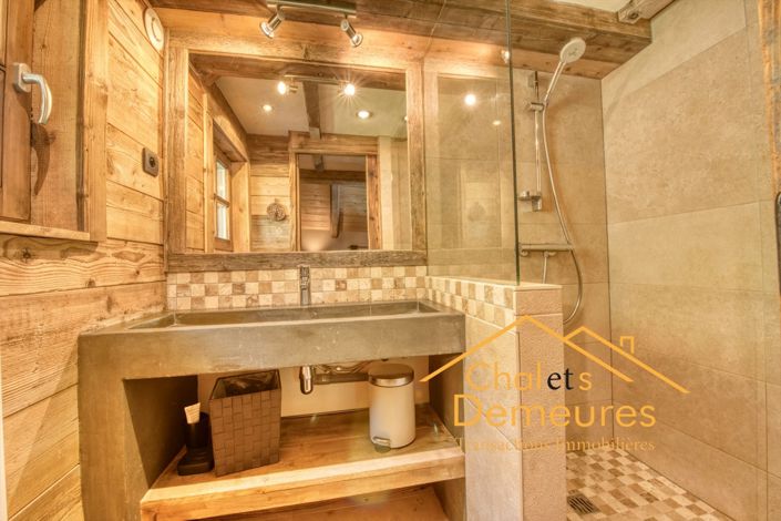 Image No.14-5 Bed Property for sale