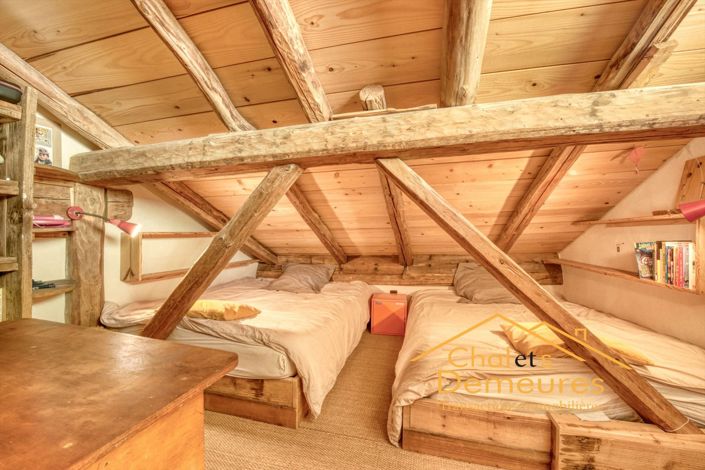 Image No.17-5 Bed Property for sale