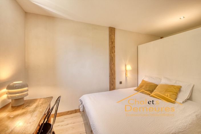 Image No.20-5 Bed Property for sale