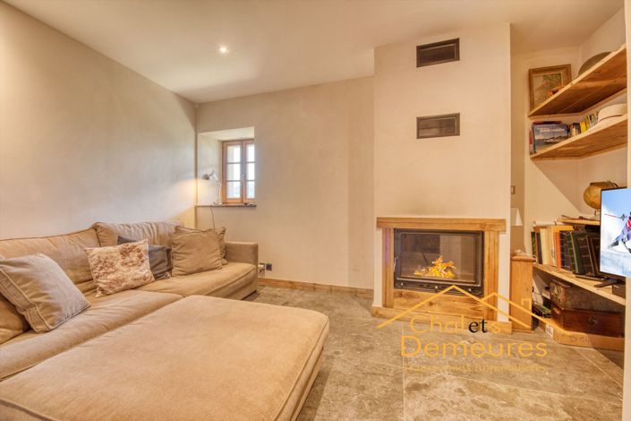 Image No.21-5 Bed Property for sale