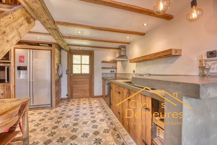 Image No.8-5 Bed Property for sale
