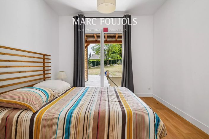 Image No.12-3 Bed House for sale