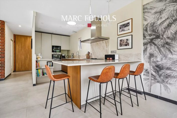 Image No.2-3 Bed House for sale