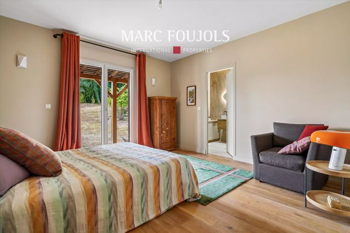 Image No.8-3 Bed House for sale