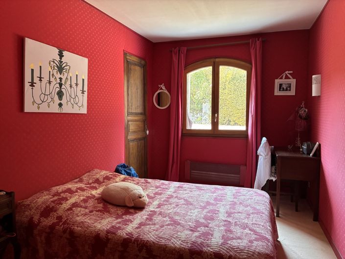 Image No.19-6 Bed House for sale