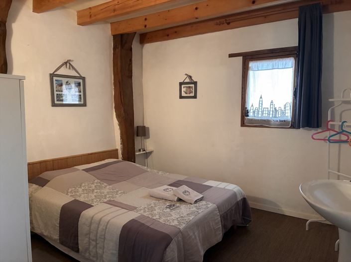 Image No.5-6 Bed House for sale