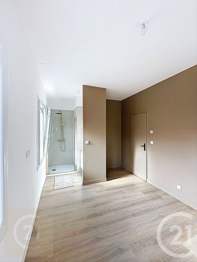 Image No.14-3 Bed House for sale