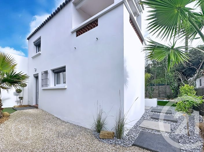 Image No.7-3 Bed House for sale