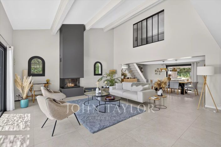 Image No.6-4 Bed House for sale