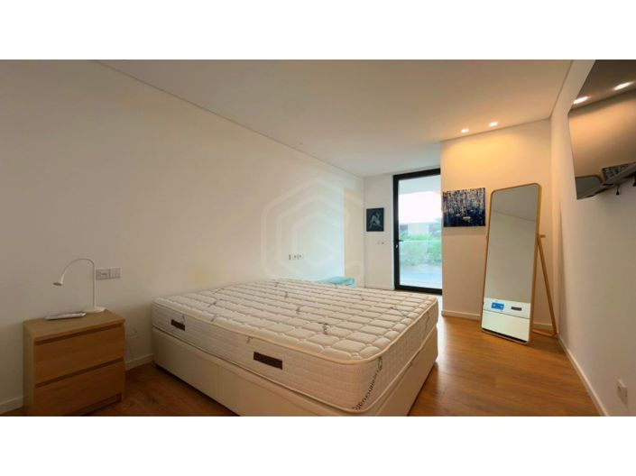 Image No.15-4 Bed Apartment for sale