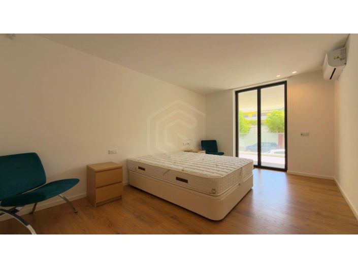 Image No.16-4 Bed Apartment for sale
