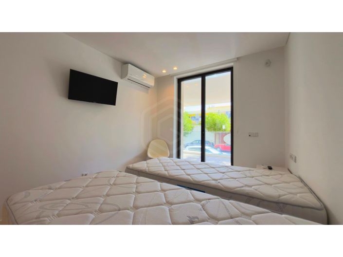 Image No.19-4 Bed Apartment for sale
