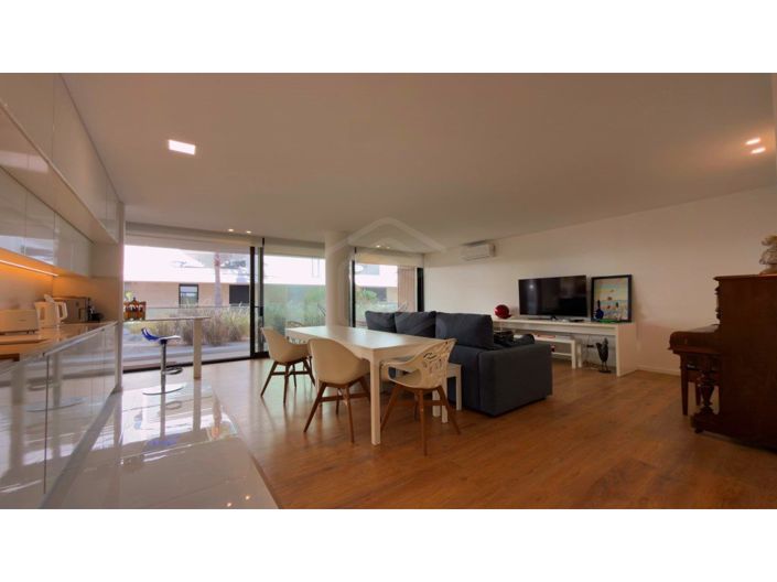 Image No.2-4 Bed Apartment for sale