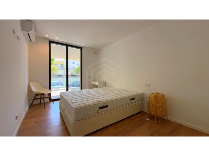 Image No.25-4 Bed Apartment for sale