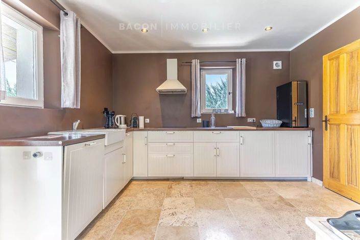 Image No.10-4 Bed House for sale