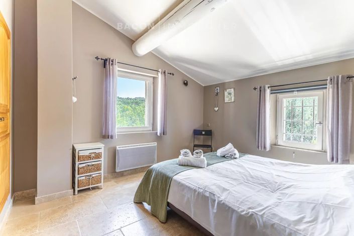 Image No.14-4 Bed House for sale