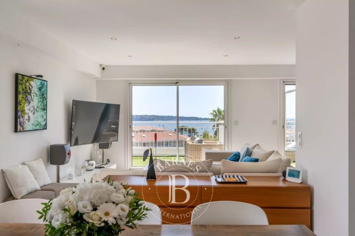 Image No.9-3 Bed Apartment for sale