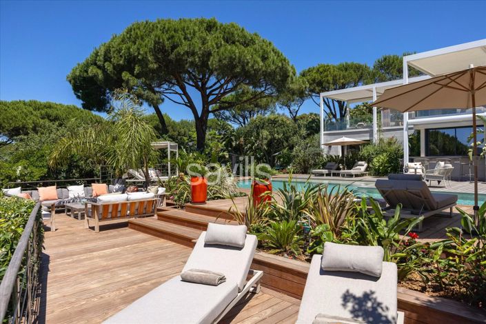 Image No.16-7 Bed House for sale