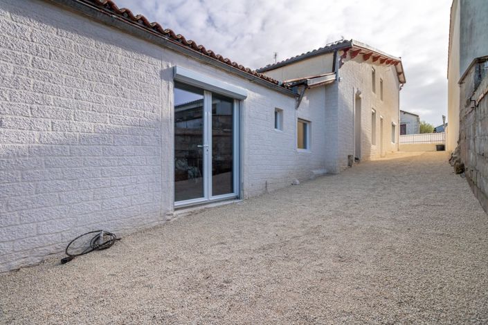 Image No.16-3 Bed House for sale