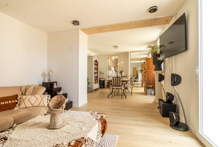 Image No.3-3 Bed House for sale