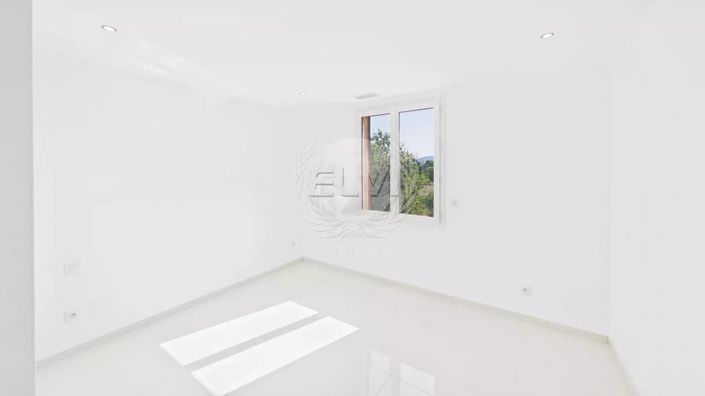 Image No.14-5 Bed House for sale