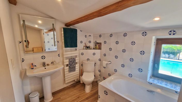 Image No.15-4 Bed House for sale