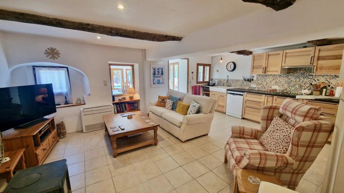 Image No.2-4 Bed House for sale