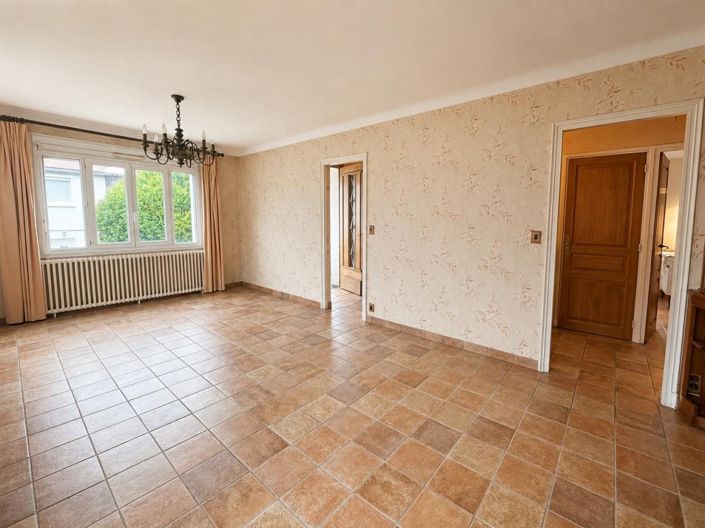 Image No.4-House for sale