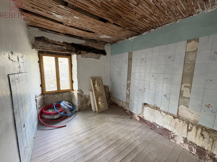 Image No.9-1 Bed House for sale
