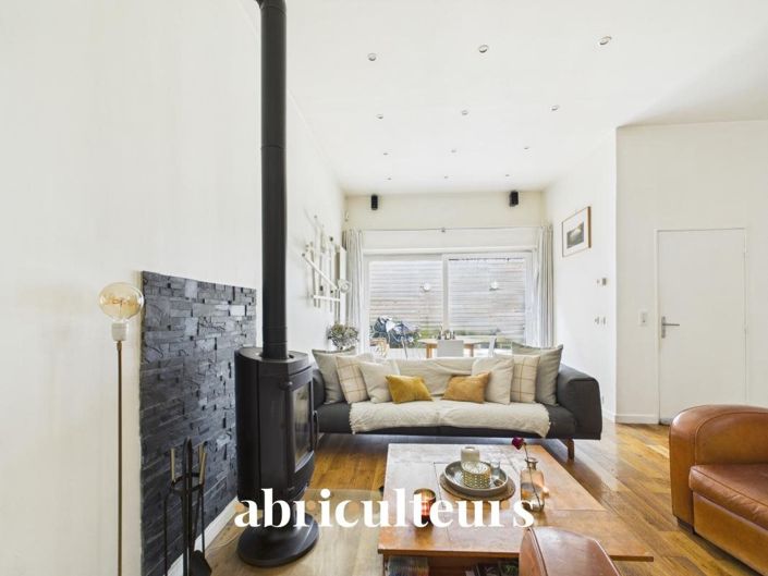 Image No.7-3 Bed House for sale